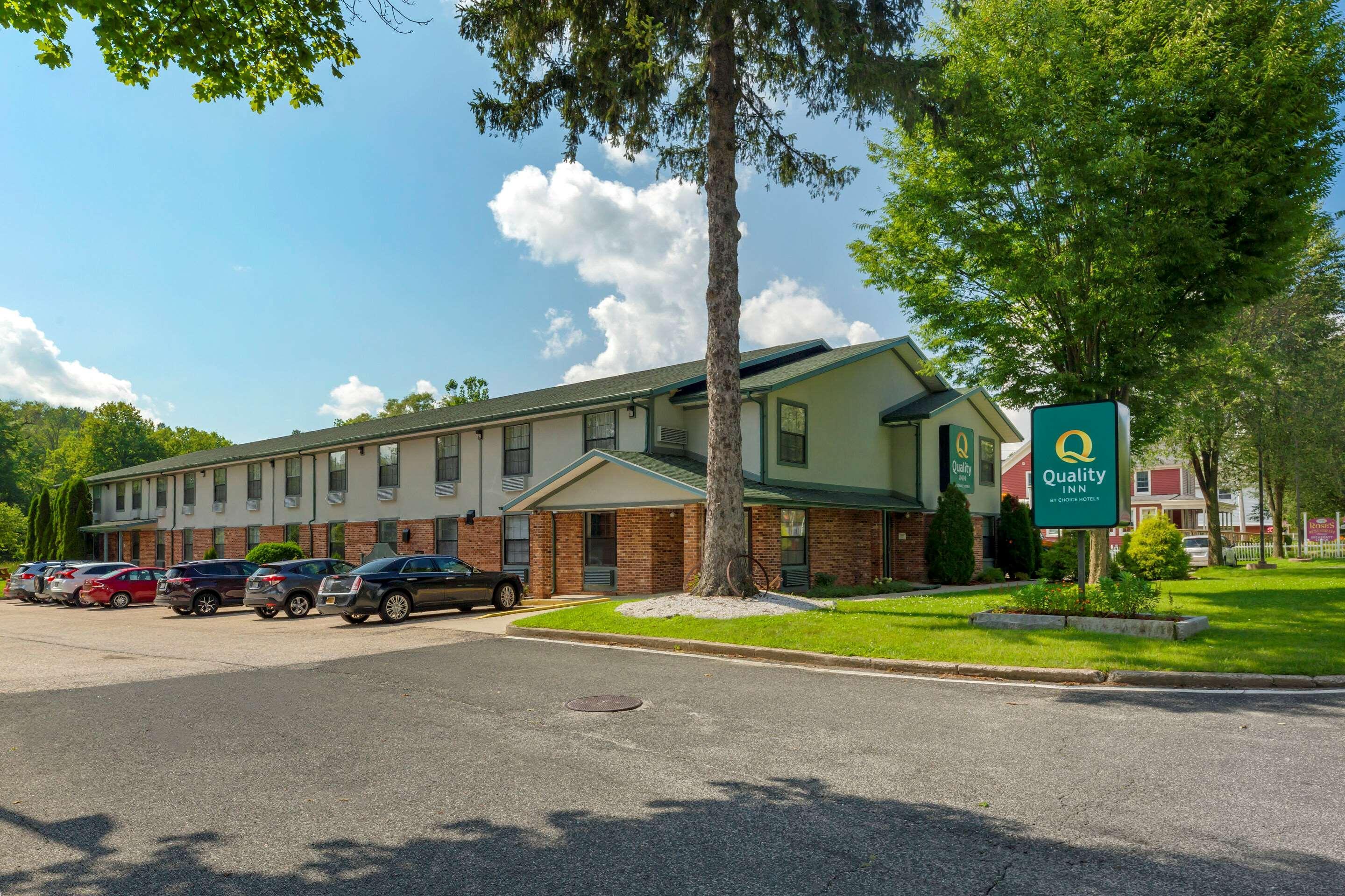 Quality Inn Lee Εξωτερικό φωτογραφία